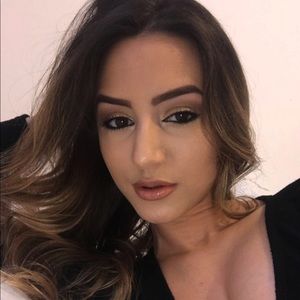 Meet your Posher, Jennet